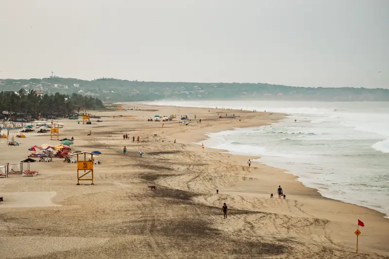 Amanecer en la playa de Puerto Escondido