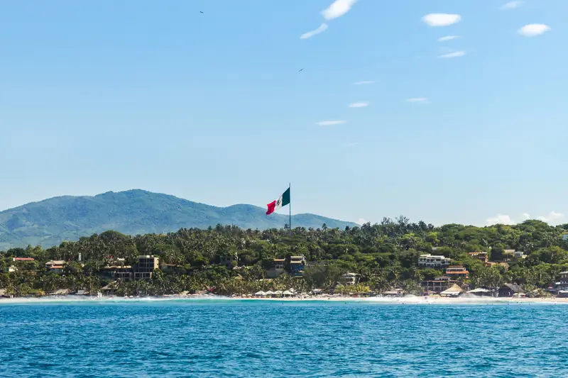Bahía de Puerto Escondido vista desde el mirador